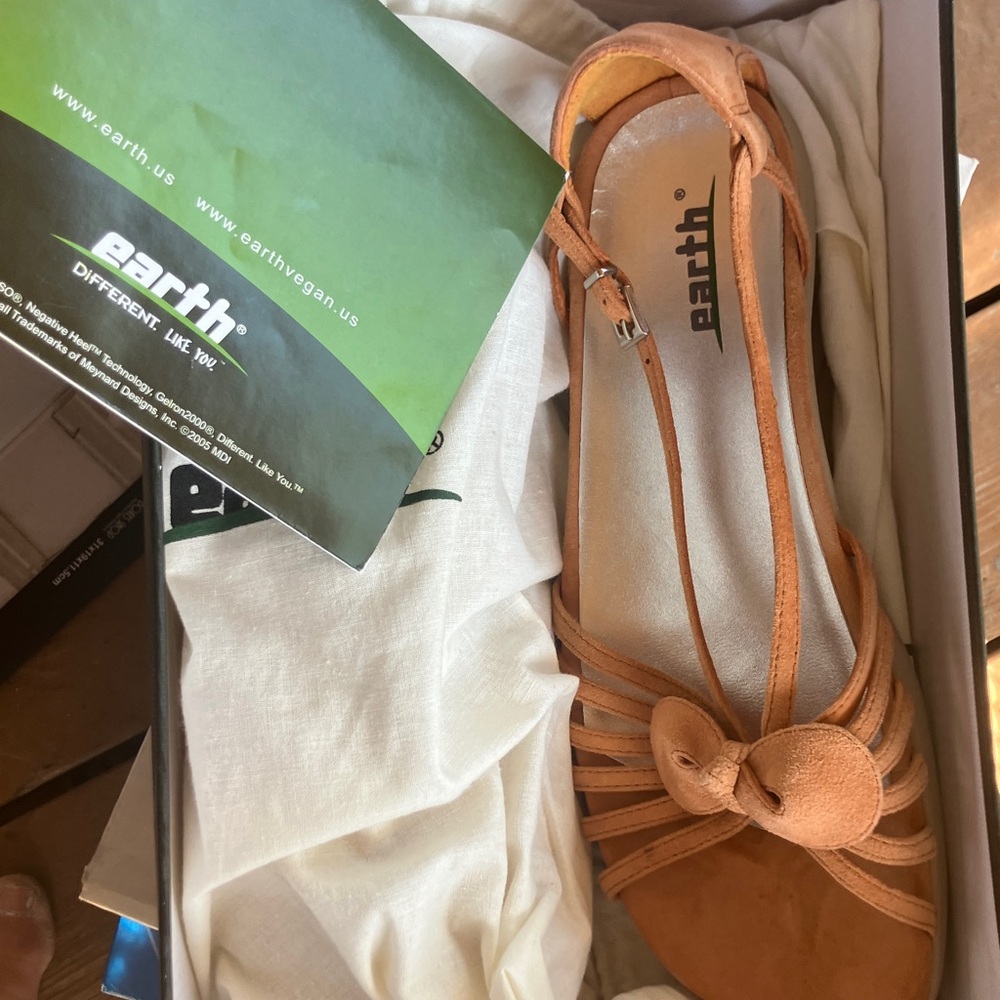 Earth Cognac Suede Knotted Strappy Sandal - Women's